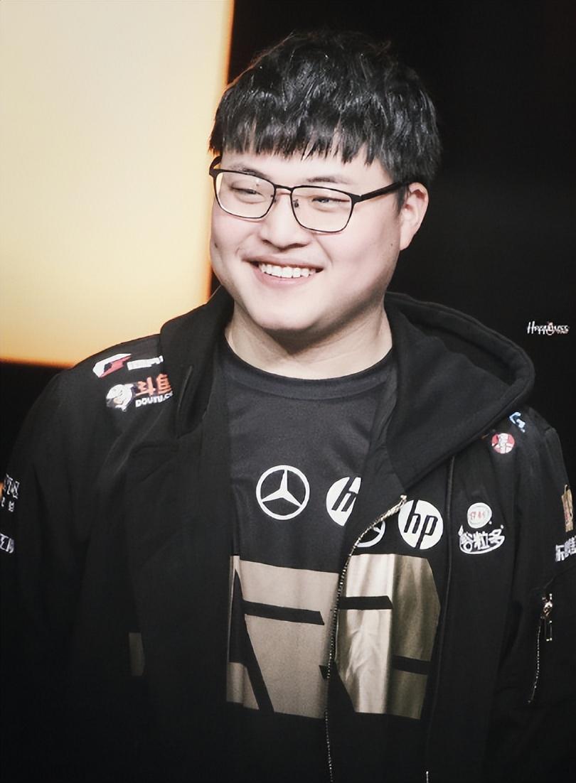 包含Uzi连续五场比赛得分超过夺冠，加拿大队不断突破！比赛高潮迭起的词条-九游体育官方网站