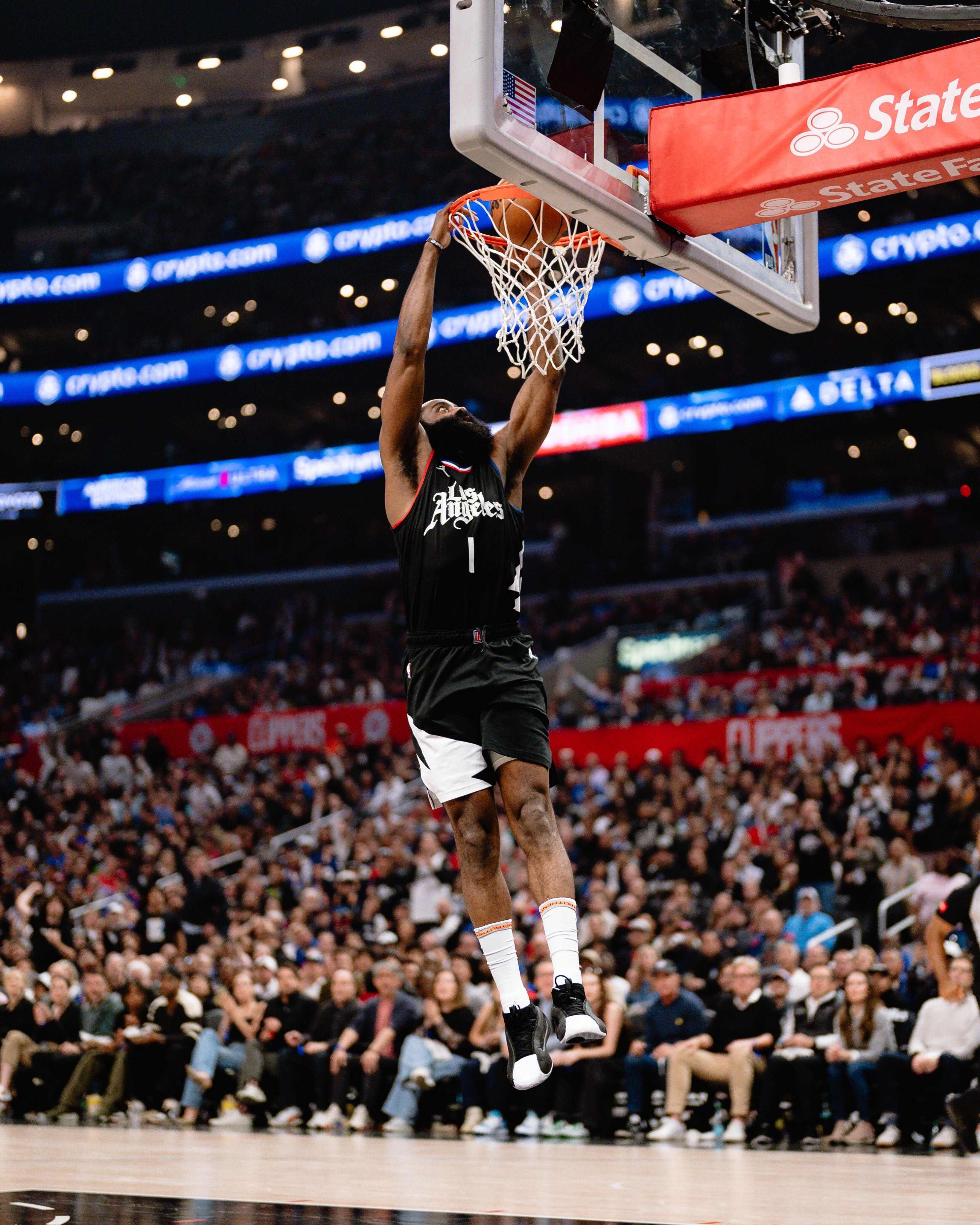 包含哈登在快船比赛中大比分获胜，重返赛场引发热议！全场沸腾不已的词条-九游体育官网