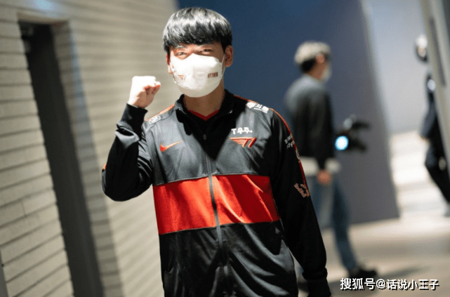 Uzi在拜仁比赛中出色发挥，出色发挥引发热议！再创辉煌时刻-九游体育官方网站